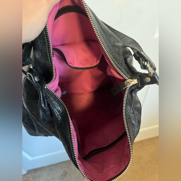 Express slouchy purse - Picture 3 of 4